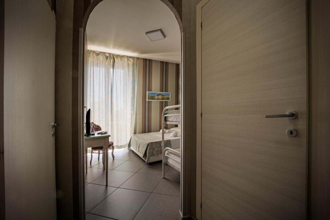 New Sayonara 3* Naples